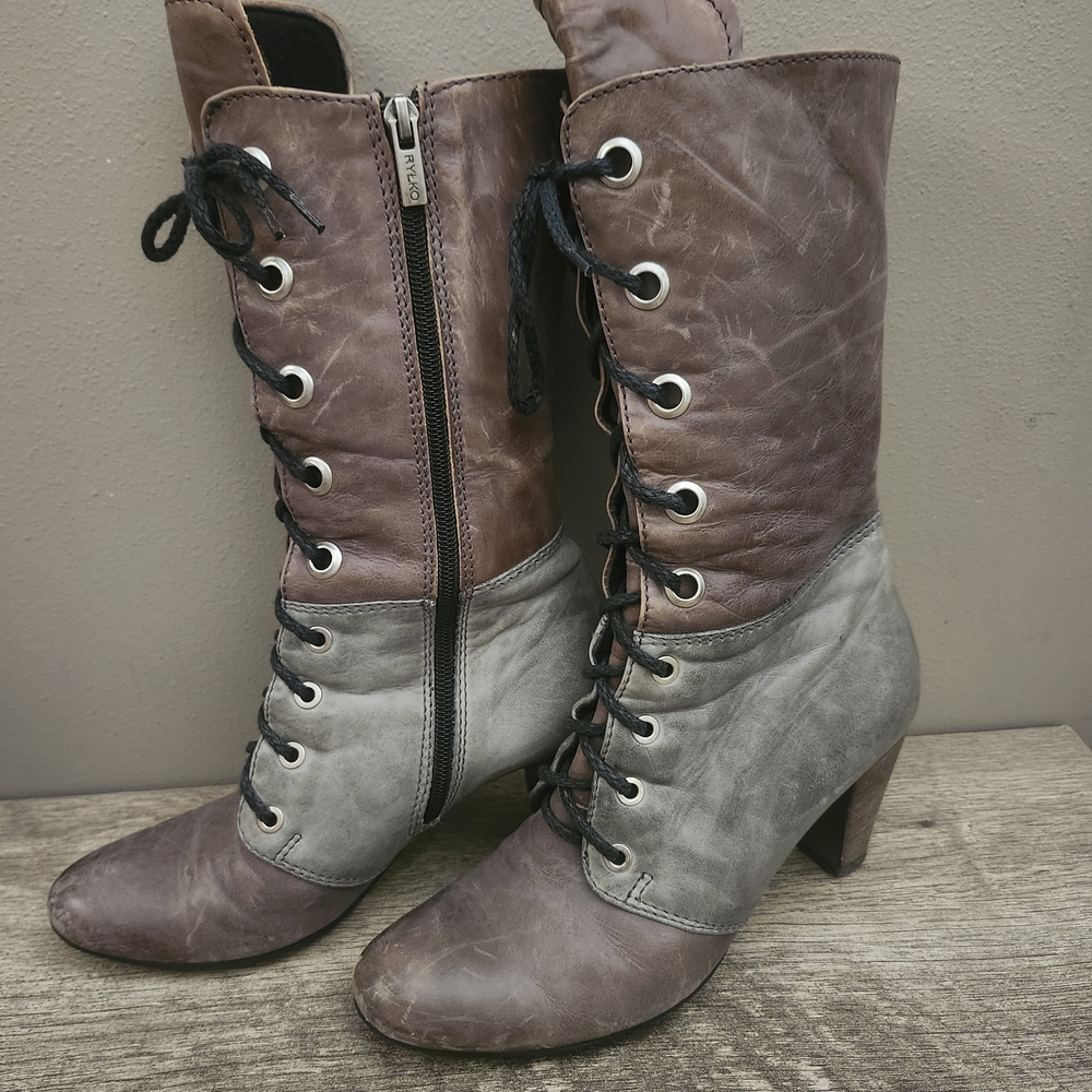 Elegant Two-Tone Lace-Up Boots Size 6.5